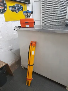 Automatic Level with tripod no staff 44July25