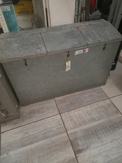 Storage container 59July25