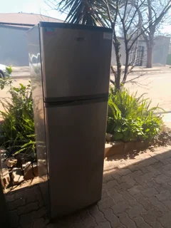 Defy Fridge 146July25