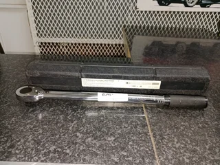 1/2 inch Dr micrometer torque wrench 166July25