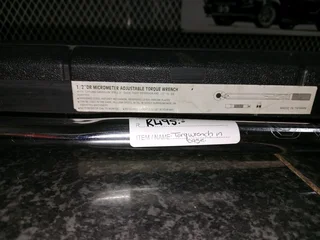 1/2 inch Dr micrometer torque wrench 166July25