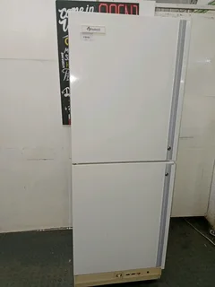 Indesit upright freezer 24Aug25