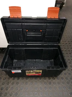 Empty toolbox 67Sep25