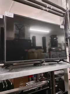 Dixon 32 inch TV with Remote 69Oct25