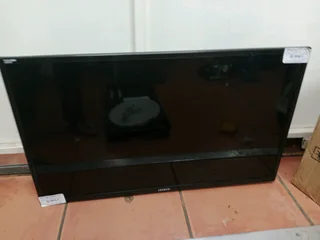 Lexuco 32 inch smart TV 89Oct25