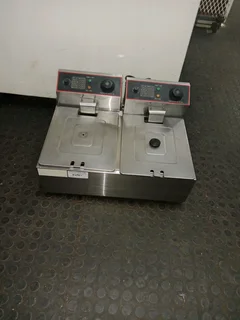 Double Electric chip fryer 101Oct25