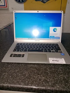 Connex Laptop with charger 147Oct25