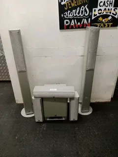 Yamaha 5.1 home cinema speakers 79Nov25