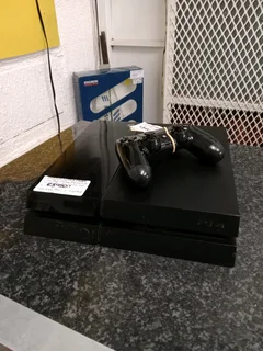 PS4 with 1 control 86Nov25