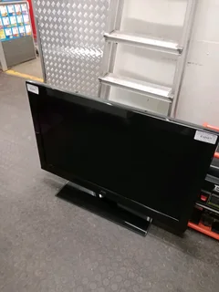 JVC 37 inch LED TV with Remote 94Nov25