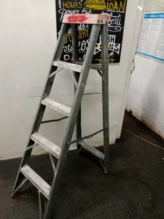 5 Step A frame ladder 103Nov25