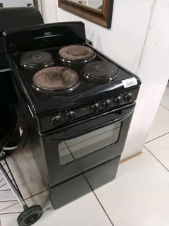 Defy 4 plate stove 127Nov25