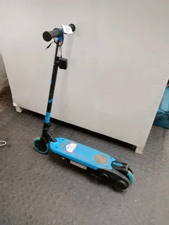 Zingo X100 push start scooter 136Nov25