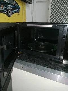 Midea Microwave 33Dec25