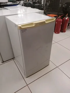 Hisense bar fridge 40Dec25