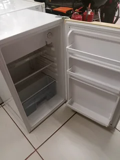 Hisense bar fridge 40Dec25