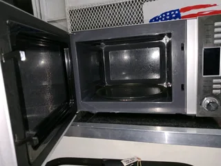 Russel hobbs microwave 73Dec25