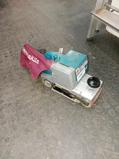 Makita 9401 belt sander 04Jan26