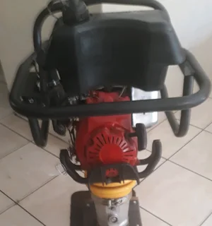 Honda 4 stroke Vibrating Rammer