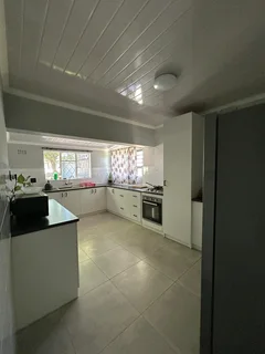 Big room in Austineville 7580