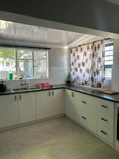 Big room in Austineville 7580