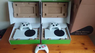 2x Xbox series s mint in the box