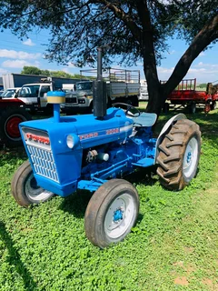 FORD 3000 TRACTOR