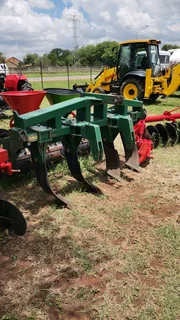 SUBSOILER HEAVY TRACTOR