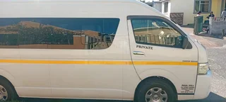 Toyota quantum 14 seater 2018 model (petrol) extremely neat