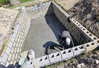 Swimming pool installation services