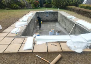 Swimming pool installation services