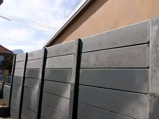 Vibracrete walls and paving