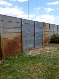 Vibracrete walls and paving