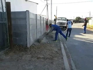 Vibracrete walls and pavers