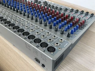 Peavey PV 20 channel mixer