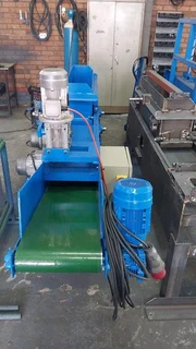 Wood shaving machine