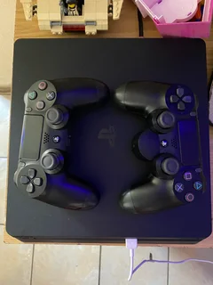 PS4 slim 500GB with 2 controllers and GTA5
