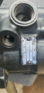 Mercedes Benz truck steering pump