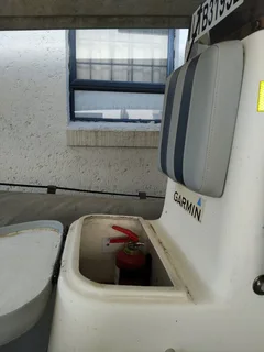 Rubber duck met 90 Mercury enjin