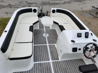 New 6250 Spitfire Pontoon boats with New Suzuki Four stroke motors!