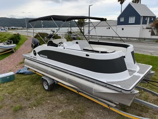 New 6250 Spitfire Pontoon boats with New Suzuki Four stroke motors!