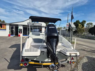 Classic 230 with 300HP (Drive by Wire) Suzuki Four Stroke