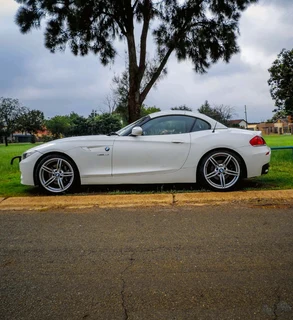 BMW Z4 2014 s28idrive