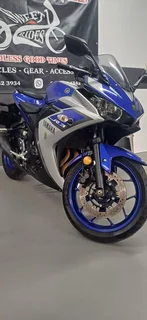 Yamaha R-3