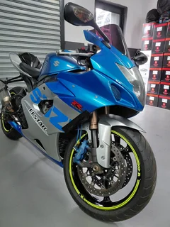 Suzuki **GSX-R 1000**