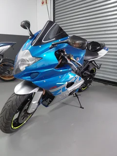 Suzuki **GSX-R 1000**