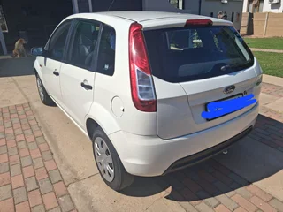 2015 Ford Figo Hatchback