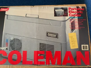 The Coleman Thermoelectric Model 5232B807 30l  12V electric cooler/ warmer