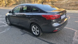 Ford focus 1.0 ecoboost 2015