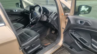 Ford ecosport 2018 with service history